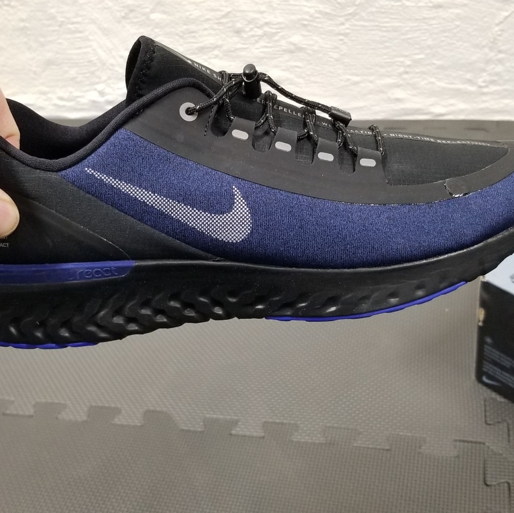 Nike Odyssey React Shield Sneakers